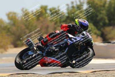 media/Apr-09-2023-SoCal Trackdays (Sun) [[333f347954]]/Turn 7 (1135am)/